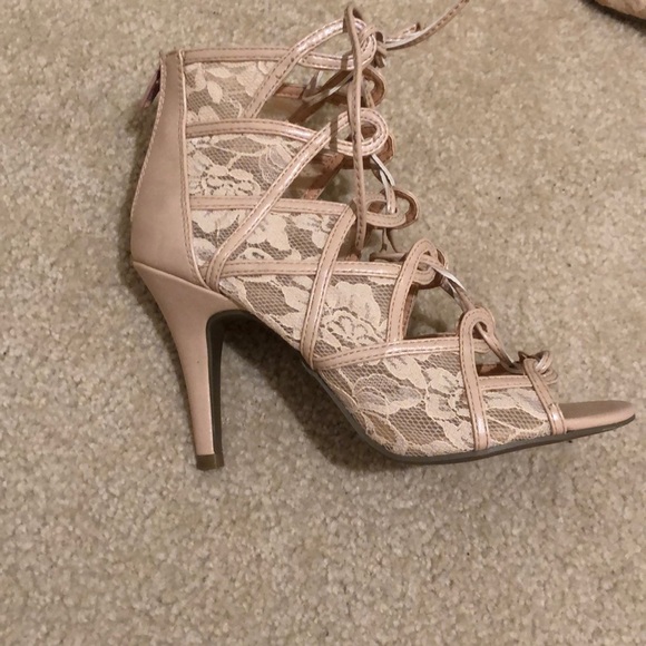 Lace up lace heels - Picture 4 of 4